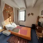 Maison Au Pied De La Montagne Noire Proche Carcassonne Tatil Evi Cassagnolles