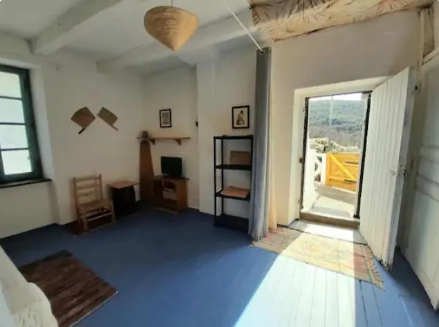 Maison rustique au pied de la Montagne Noire